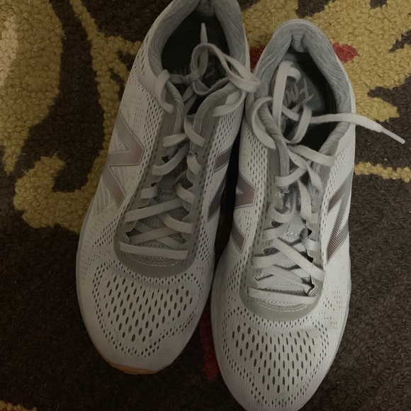 New Balance Tennis Shoes - Picture 1 of 2